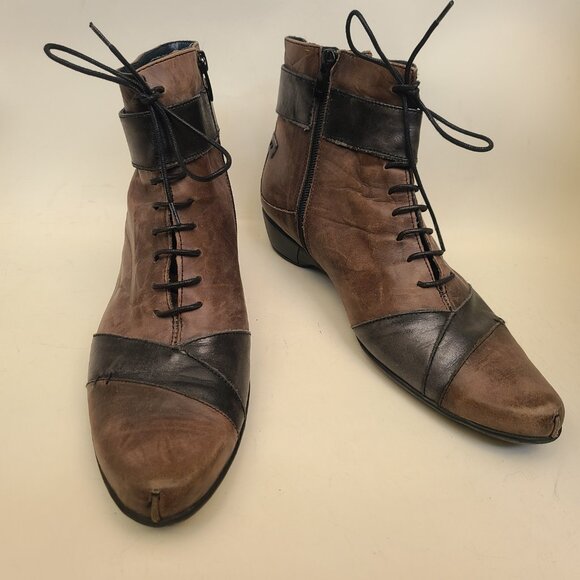 Vtg Dorking Brown & Black Leather Lace Up Ankle Boots Sz 39 Pointed Toe Witchy - Picture 2 of 14